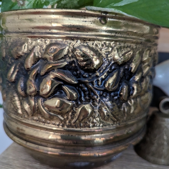 COPY - Vintage Floral Brass Plant Holder - Picture 3 of 10